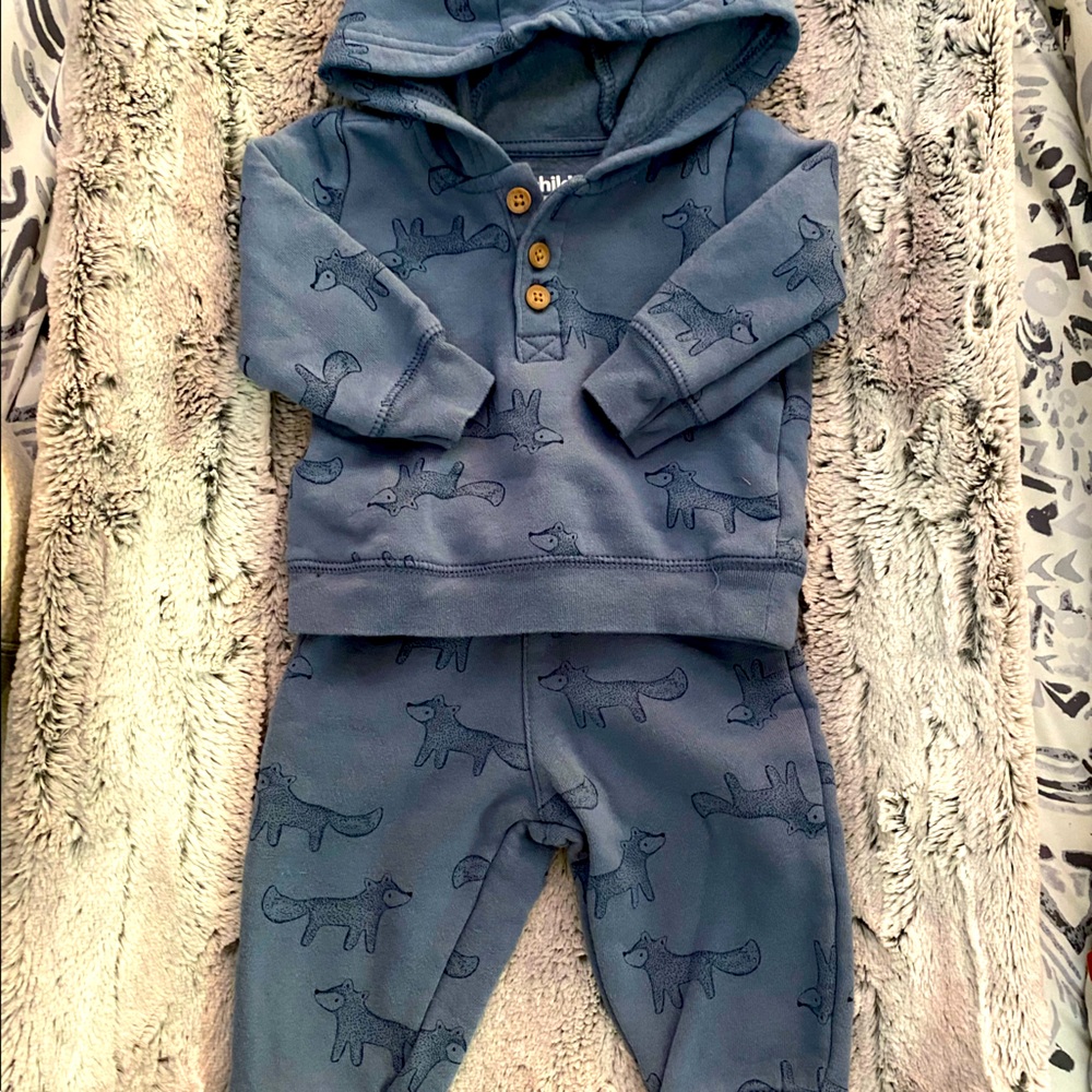 Child of Mine by Carter’s 3-6 Month Sweatsuit